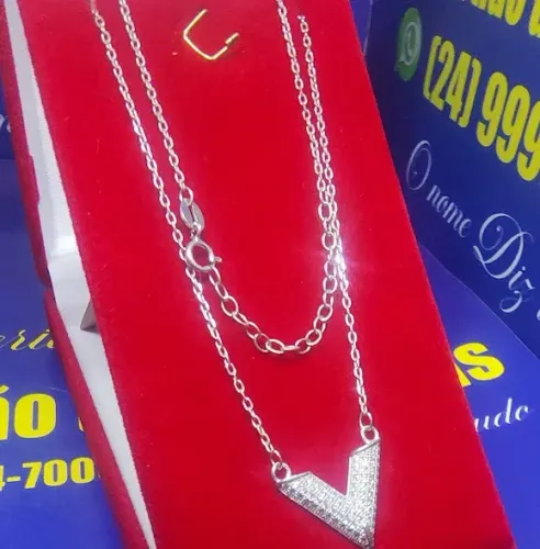Gargantilha Com Pingente Prata 925 Peso 2.65 Gramas 19 Cm Fio 1 mm Pingente 15 mm         