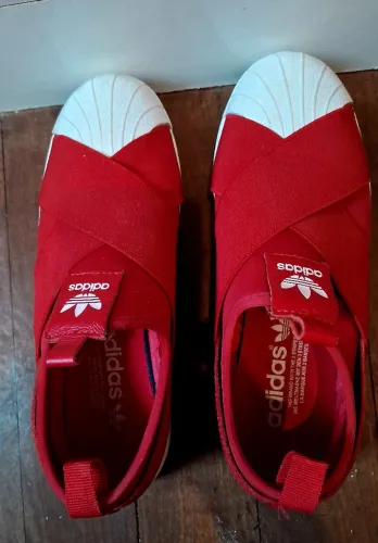 Tenis