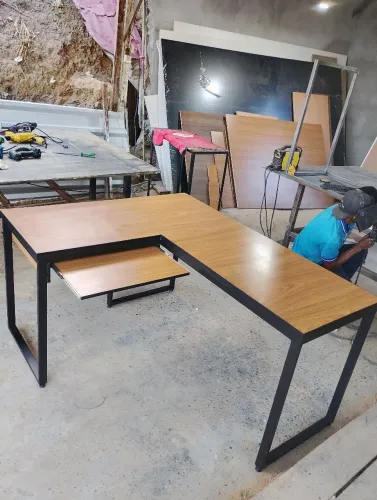 Móveis estilo industrial