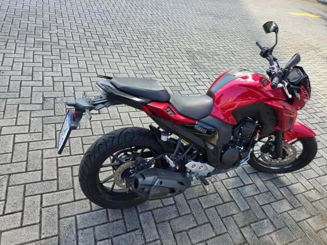 Fazer 250