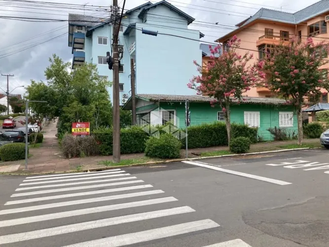 Terreno Central de Esquina