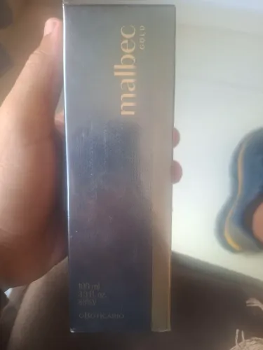 Vendo perfume malbec gold