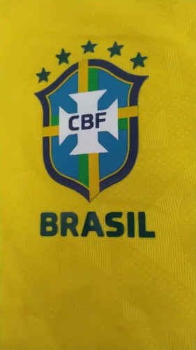 Camisa Brasil Modelo Jogador amarela