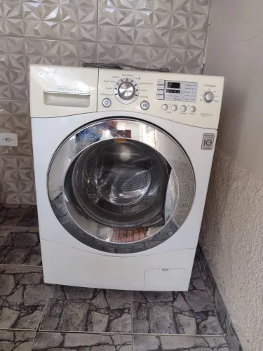 Máquina de lavar roupa 