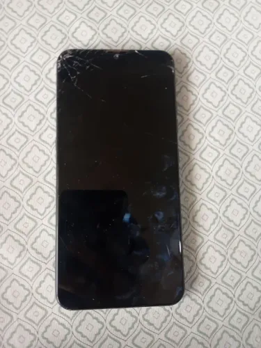 Vendo celular quebrado e viciado na bateria