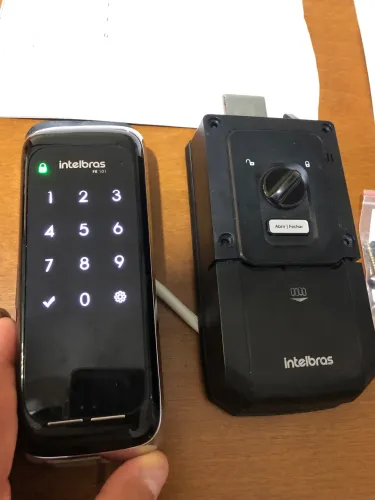 Fechadura eletrônica Intelbras