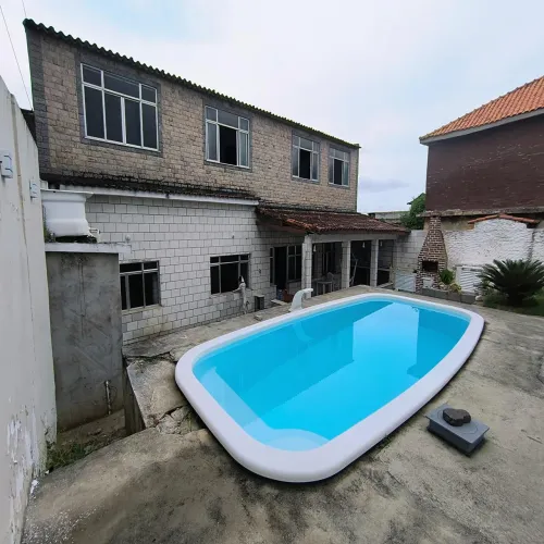 Casa com Piscina Frente Mar à Venda em Boqueirão