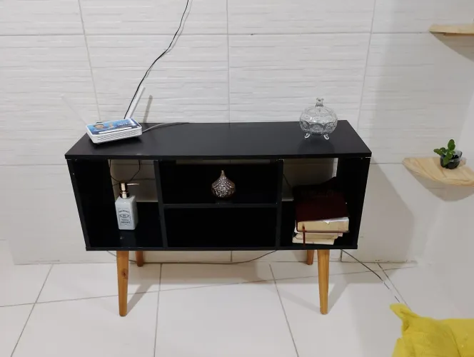 Rack preto pequeno
