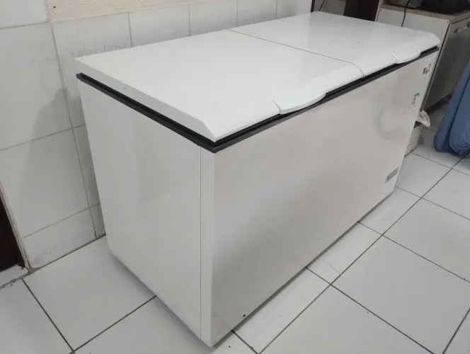 Freezer e geladeira horizontal Consul 534 litros