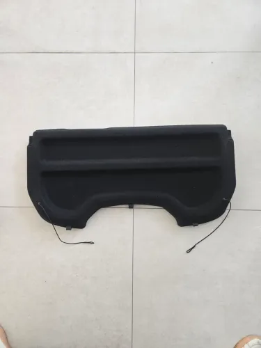 Tampão do porta-malas do Renault Kwid entre 2017 e 2025