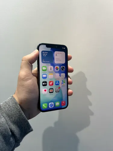 iPhone 12 - 64GB