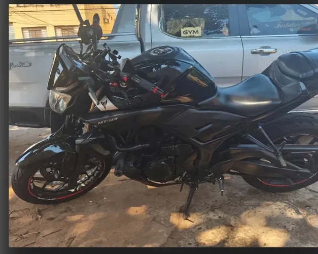 Vendo MT03 2017 Impecável.