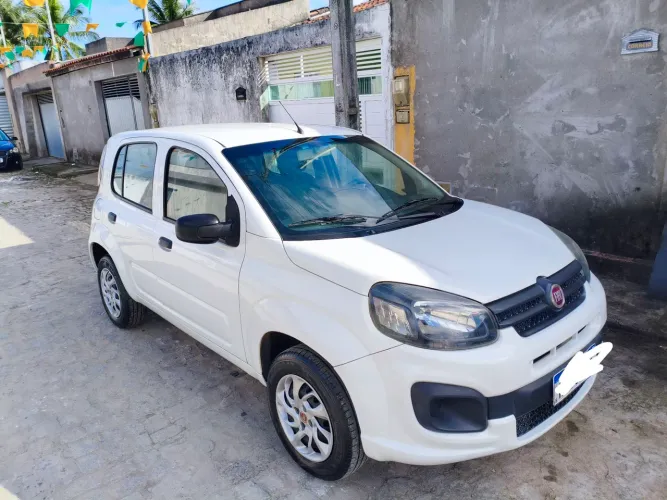 Fiat Uno Attractive 1.0 EVO Fire Flex 8V 5P 2020