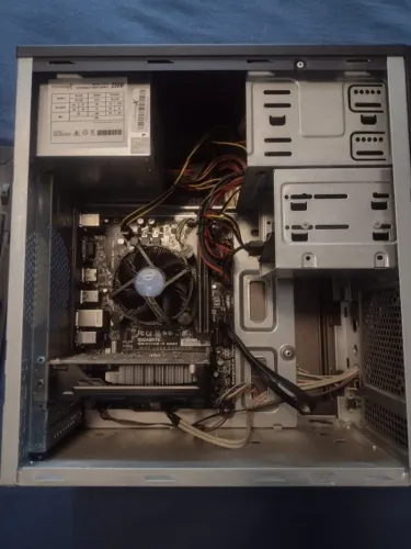 PC Pentium G4560 Rx 550 2Gb 16gb RAM SSD 120Gb