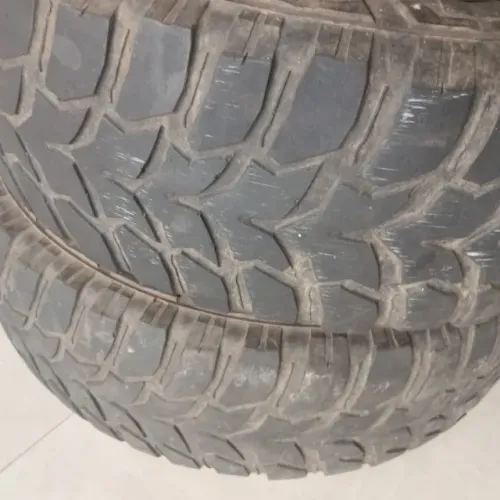 4 PNEUS 285/70/17 POR R$ 650,00