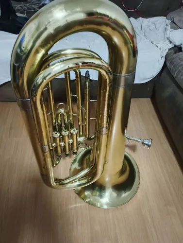Tuba shelter Bb 4/4