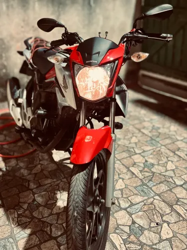 Honda CG Titan 2023 - Único Dono | Excelente Oportunidade!
