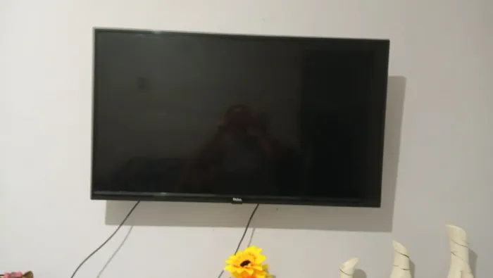Vendo tv LED Philco 42 polegadas Pra Retirada de peças Ou conserto!!!