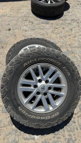 Rodas 17 Hilux 
