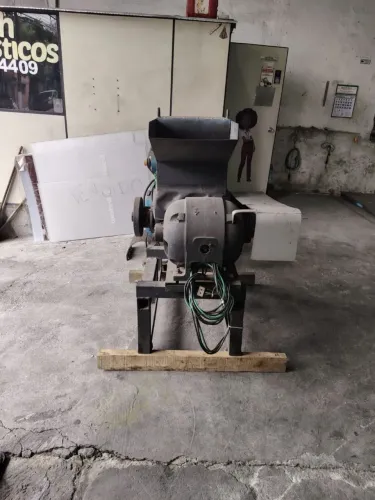 Moinho Triturador Kie MAK-400 - Motor 15 CV - 10 Facas