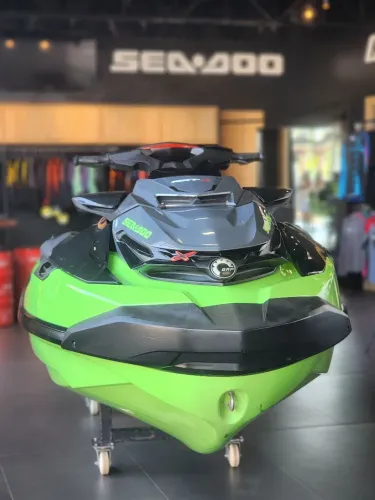 Jet ski RXT X 300