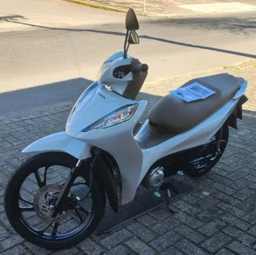 Biz 125 EX 7.600km 2025