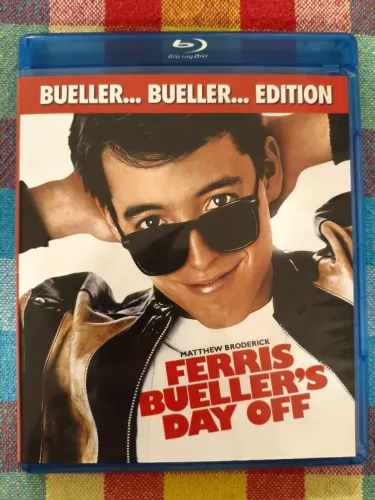 Blu-ray Curtindo a Vida Adoidado (Ferris Bueller's Day Off) - Edição Especial - Impecável