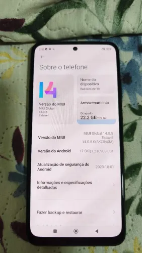Celular semi novo