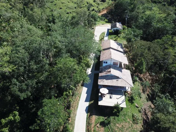 Casa Em Paraty - 4 quartos e cachoeira privativa