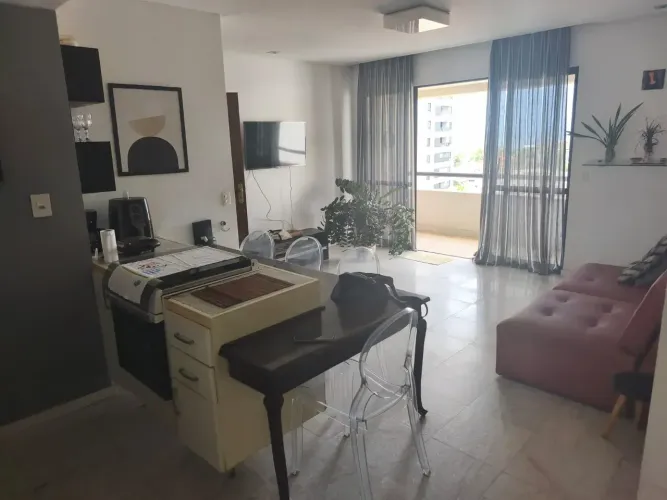 APARTAMENTO REFORMADO ALTO DO RIO VERMELHO