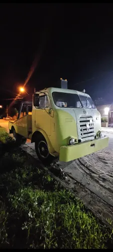 Caminhão FNM 