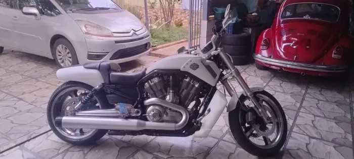 Vendo minha linda VRod Muscle