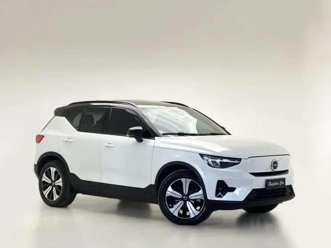 Volvo XC40 Recharge Plus (elétrico) 2023