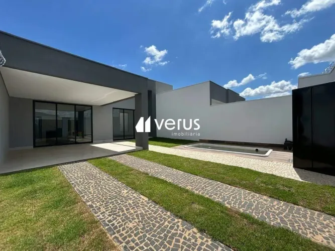 Casa à venda, 3 quartos, 1 suíte, 4 vagas, NOVO MUNDO - Uberlândia/MG