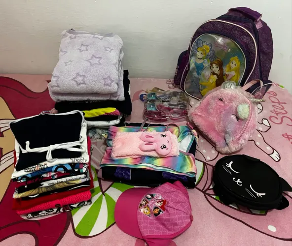 Roupas e acessórios para menina 