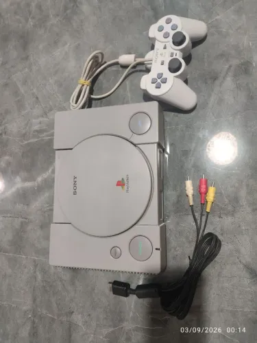 PLAYSTATION 1 FAT FUNCIONANDO PERFEITAMENTE