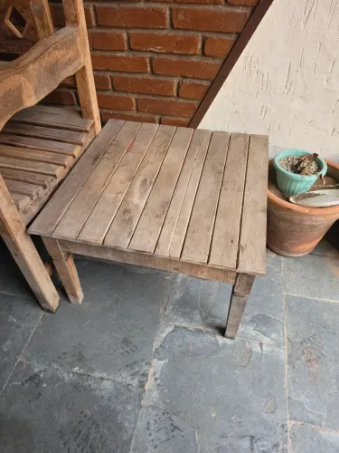 Mesa em madeira