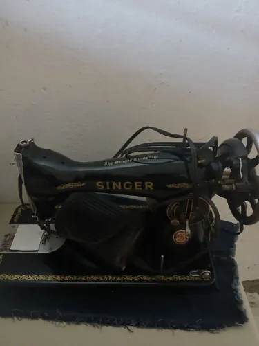 Maquina de Costura Singer