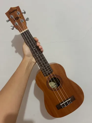 Ukulele Shelby