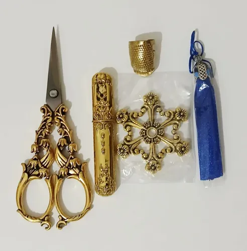 KIT DE COSTURA VINTAGE DE LUXO COR OURO