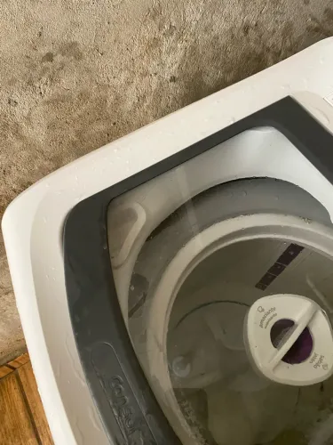 Máquina de lavar Pouca usada