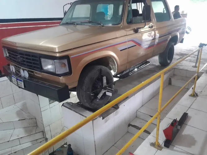 Chevrolet D-20 S / Luxe 3.9/4.0 Diesel 1985