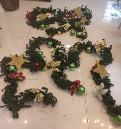 Festões decorados de Natal
