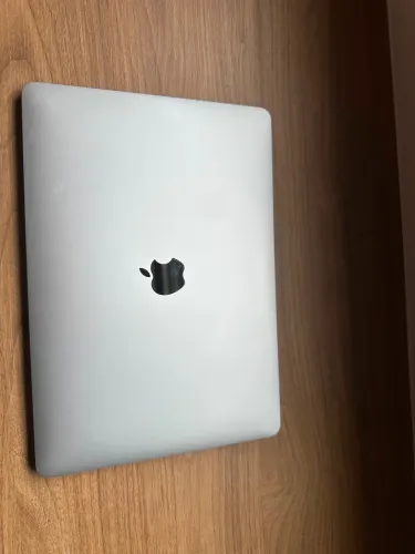 MacBook Air M1