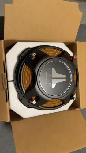 Subwoofer JL AUDIO 10tw3-d4 NOVO LACRADO