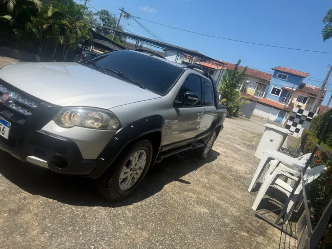Fiat Strada Adventure1.8/ 1.8 Locker Flex CD 2011