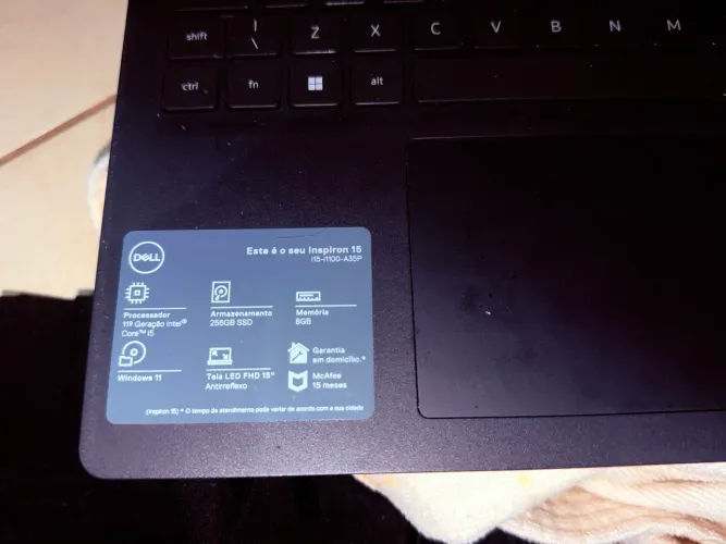 R$1300,00 Notebook Dell Inspiron 15 i5  Funcionando - Tela com Defeito