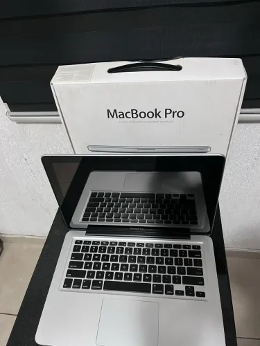 MACBOOK PRO 13.3( 2012) SSD 240gb + 8gb RAM