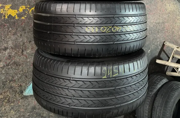 Pneu 245-40-20 continental