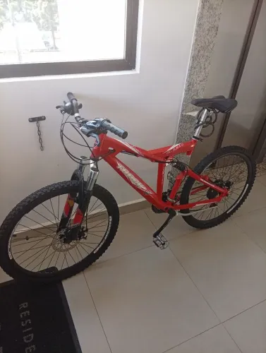 Bicicleta de marcha freio a disco aro 26